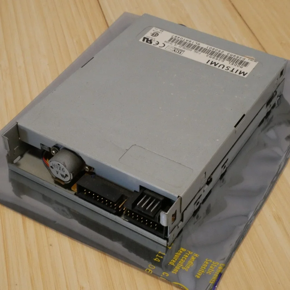 MITSUMI D359M3‎ 3.5 inch Floppy Disk Drive - Tested & Working 46
